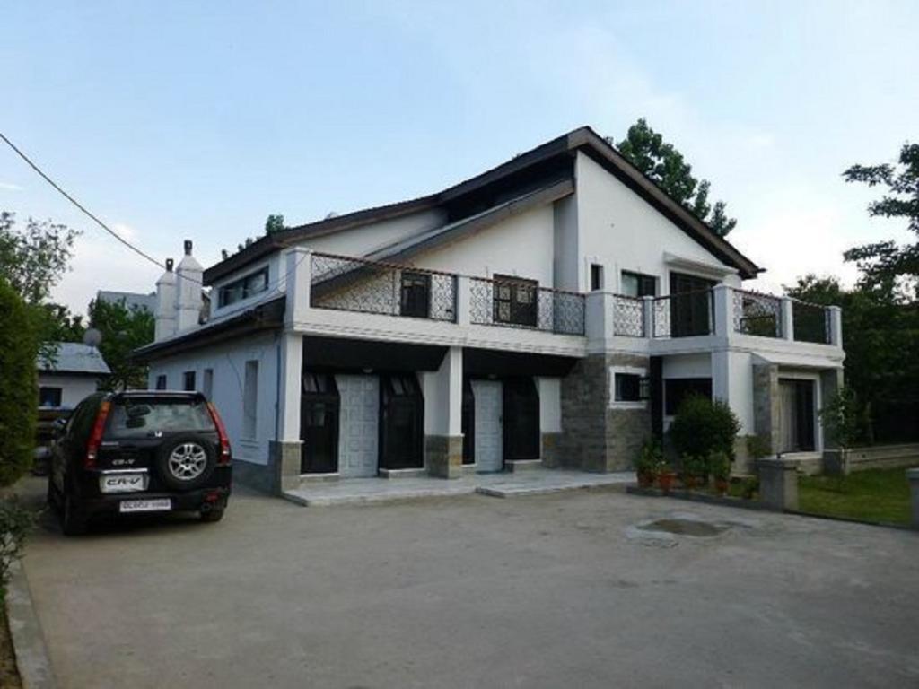 Jeelani Guest House Srīnagar Esterno foto