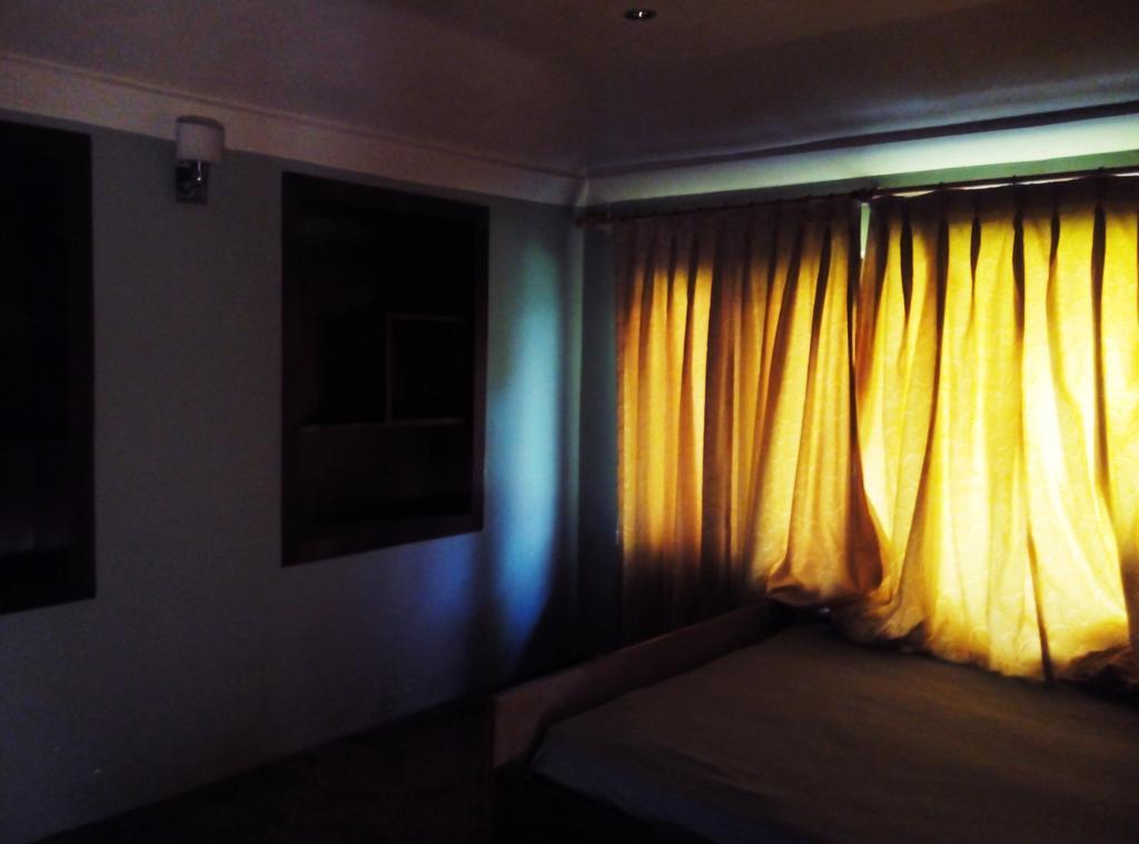 Jeelani Guest House Srīnagar Esterno foto